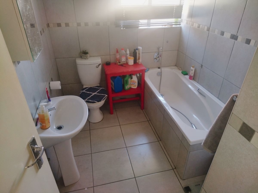 3 Bedroom Property for Sale in Waterkloof Hill Estate North West